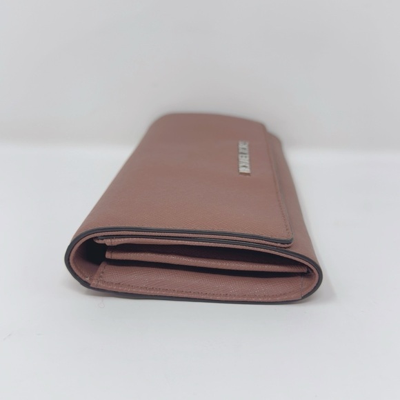 MICHAEL Michael Kors Jet Set Travel Carryall Dusty Rose Saffiano Leather Wallet - Picture 5 of 9
